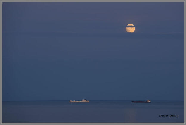 Blaue Stunde auf der Ostsee